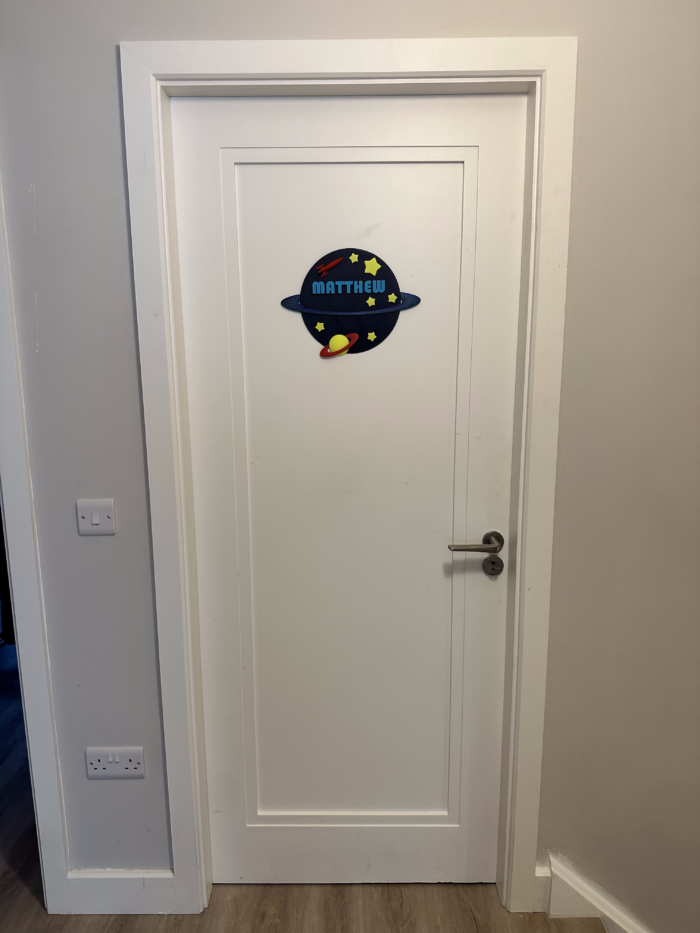 Space Name Sign - Personalized Custom Boys' Bedroom Decor with Rocket and Stars - Image 3